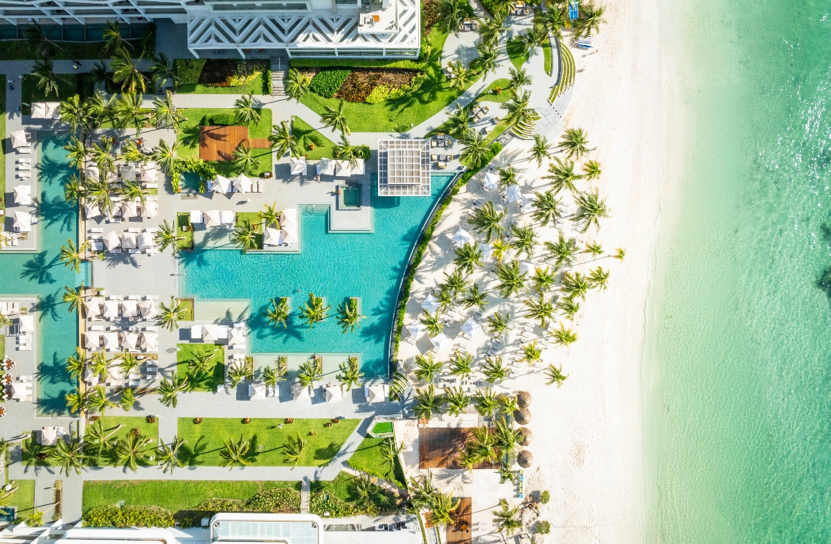 aerial view of garza blanca cancun pools and beach