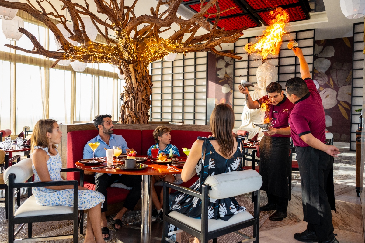 family dining at dao restaurant in cancun