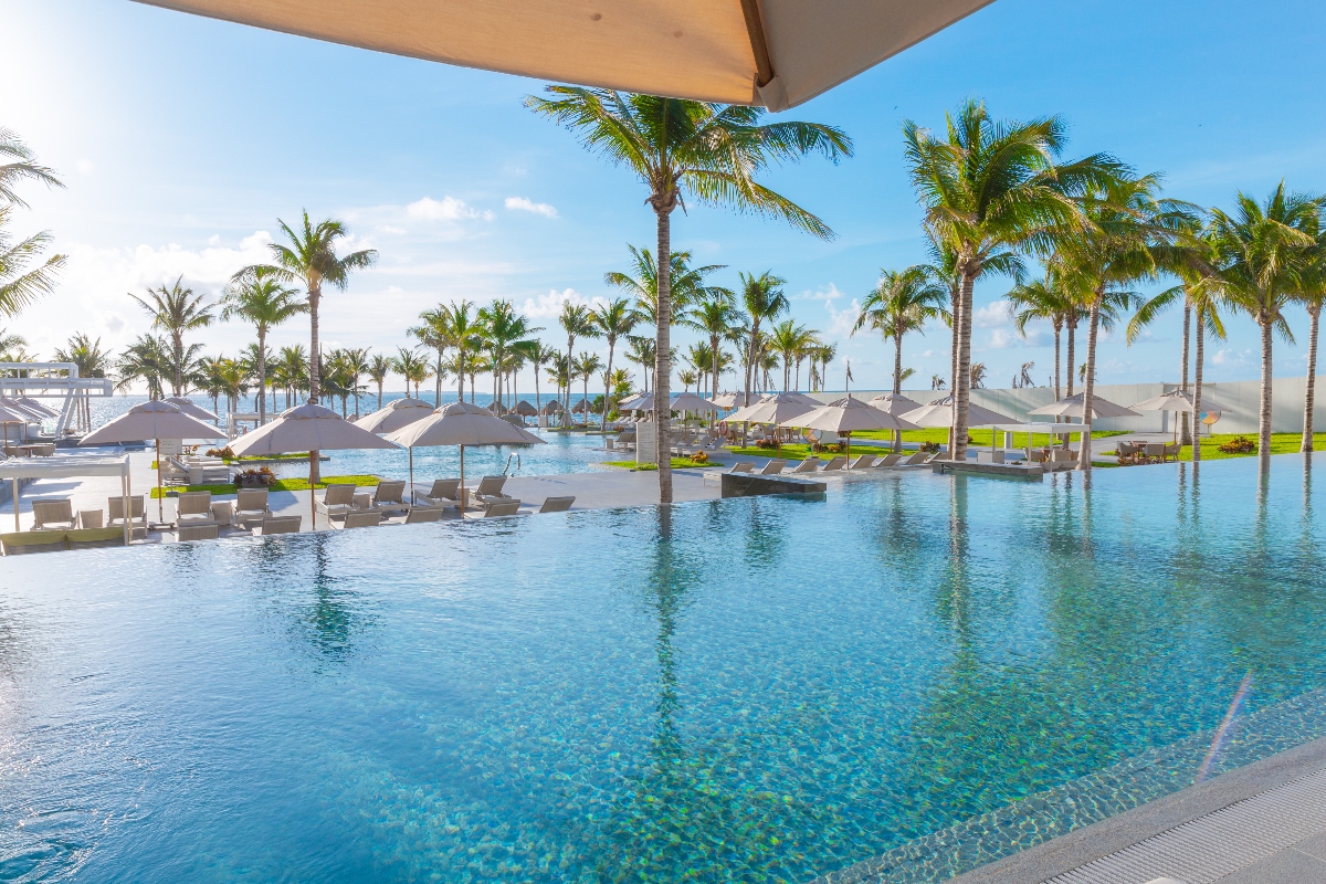 Top 10 Warm Places to Visit in February
